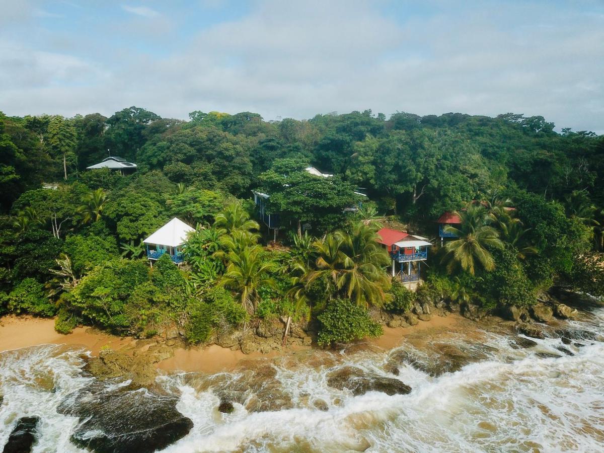 Tesoro Escondido Ecolodge Cabinas Bocas del Toro Buitenkant foto